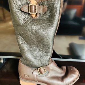 Ugg Leather Zip Boot